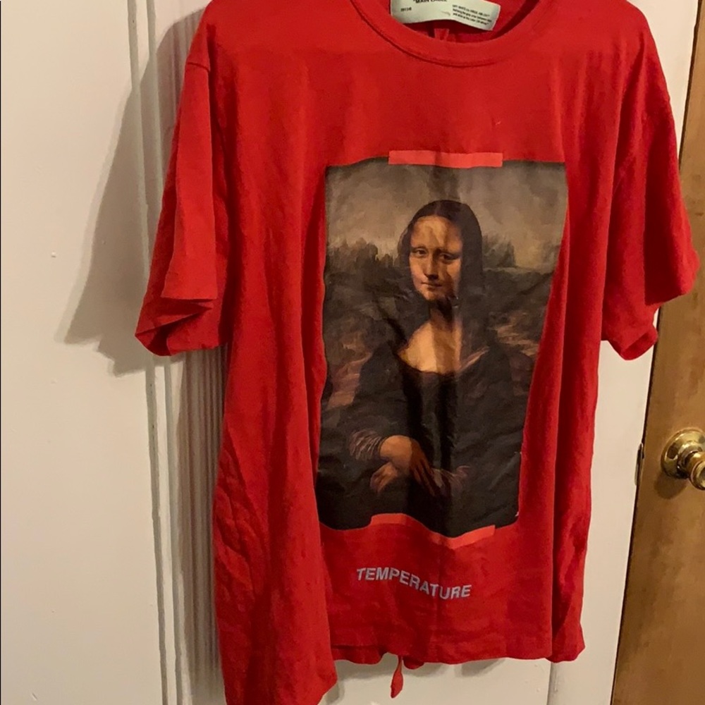 Off -White Large Red T Shirt